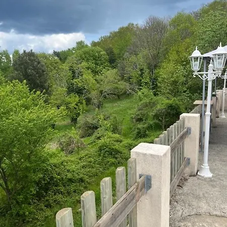 Сasa de vacaciones Maison En Pierres De Schiste Moissac-Vallee-Francaise